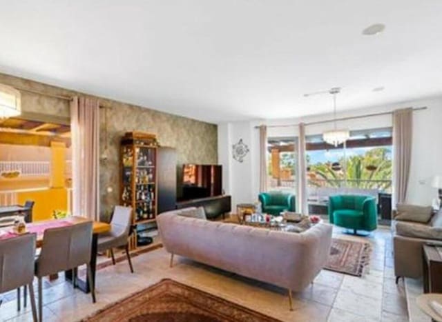3 slaapkamer Penthouse te huur in El Paraíso, Benahavís met zwembad - € 3.300 (Ref: 9022663)