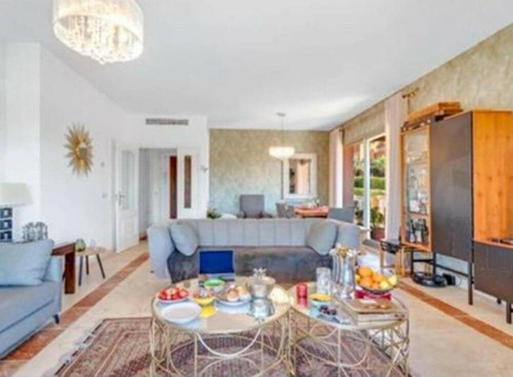 3 makuuhuone Kattohuoneisto vuokrattavana paikassa Benahavis mukana uima-altaan - 3 300 € (Ref: 9022663)