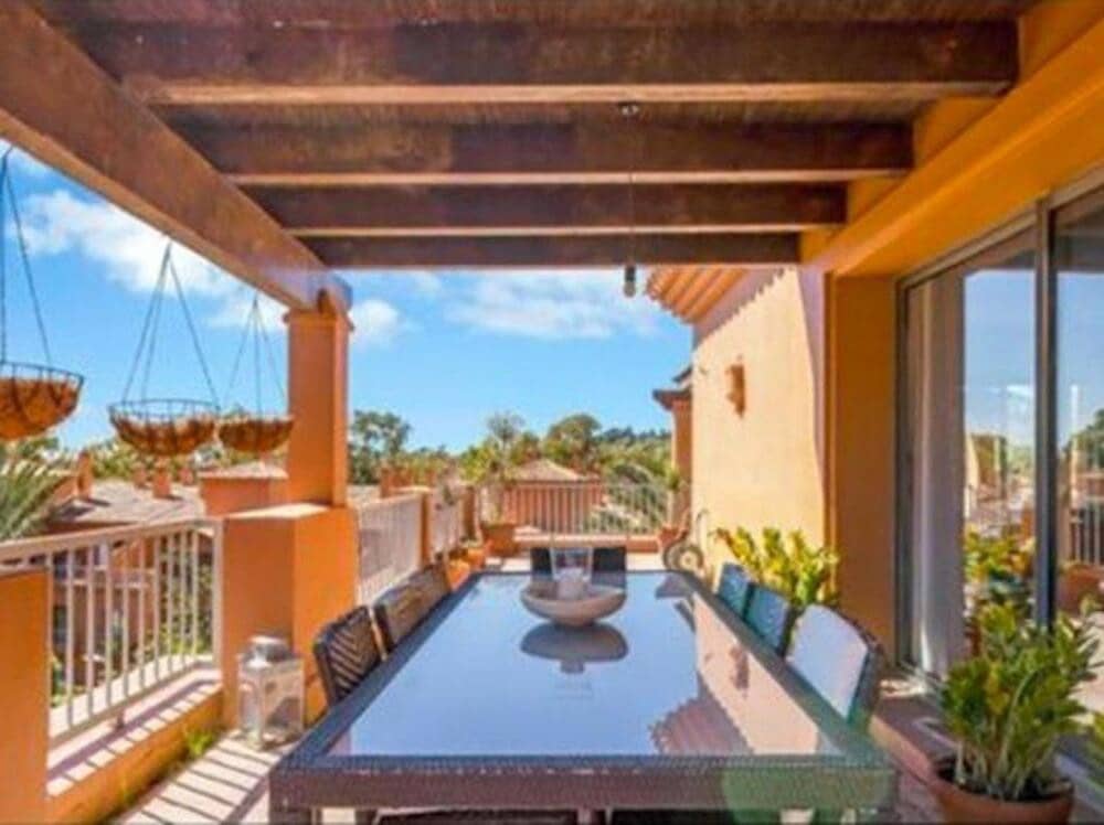 3 makuuhuone Kattohuoneisto vuokrattavana paikassa Benahavis mukana uima-altaan - 3 300 € (Ref: 9022663)