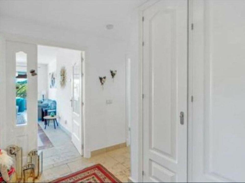 3 makuuhuone Kattohuoneisto vuokrattavana paikassa Benahavis mukana uima-altaan - 3 300 € (Ref: 9022663)