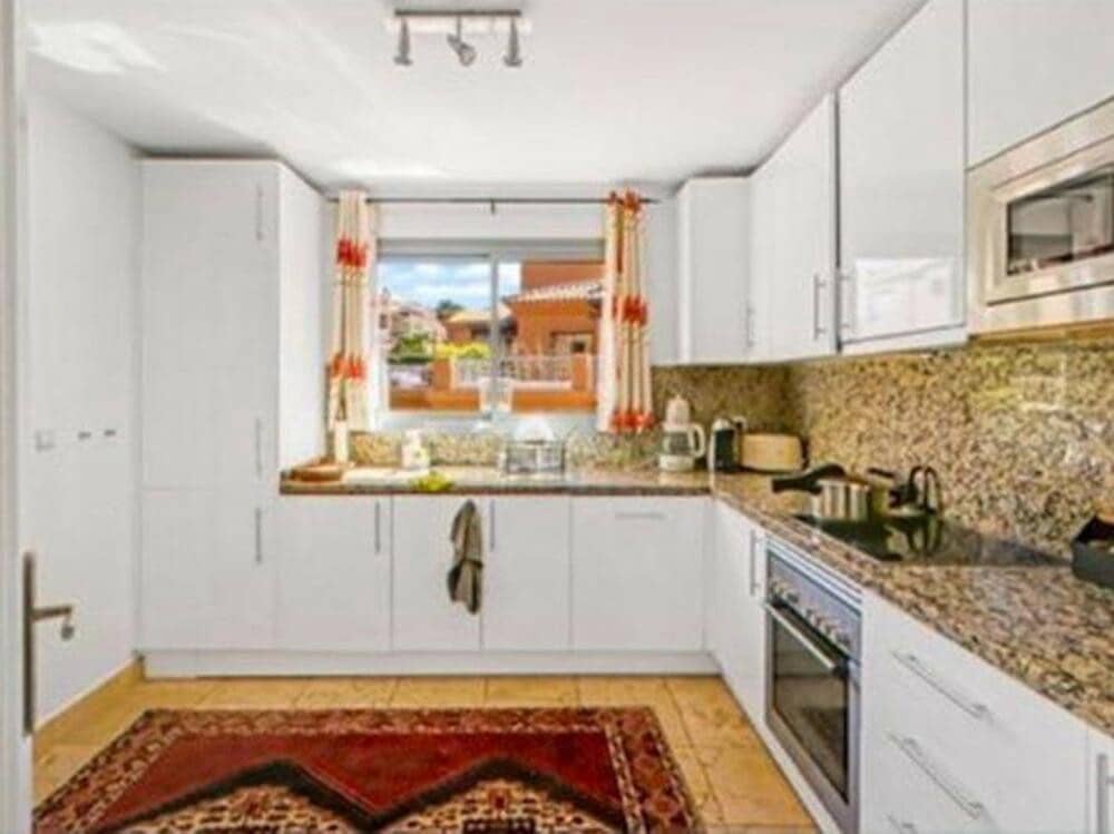 3 makuuhuone Kattohuoneisto vuokrattavana paikassa Benahavis mukana uima-altaan - 3 300 € (Ref: 9022663)
