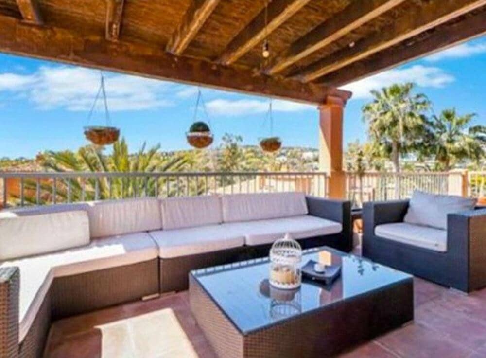 3 makuuhuone Kattohuoneisto vuokrattavana paikassa Benahavis mukana uima-altaan - 3 300 € (Ref: 9022663)