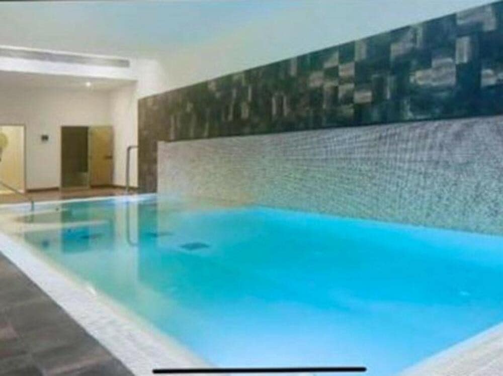 3 makuuhuone Kattohuoneisto vuokrattavana paikassa Benahavis mukana uima-altaan - 3 300 € (Ref: 9022663)
