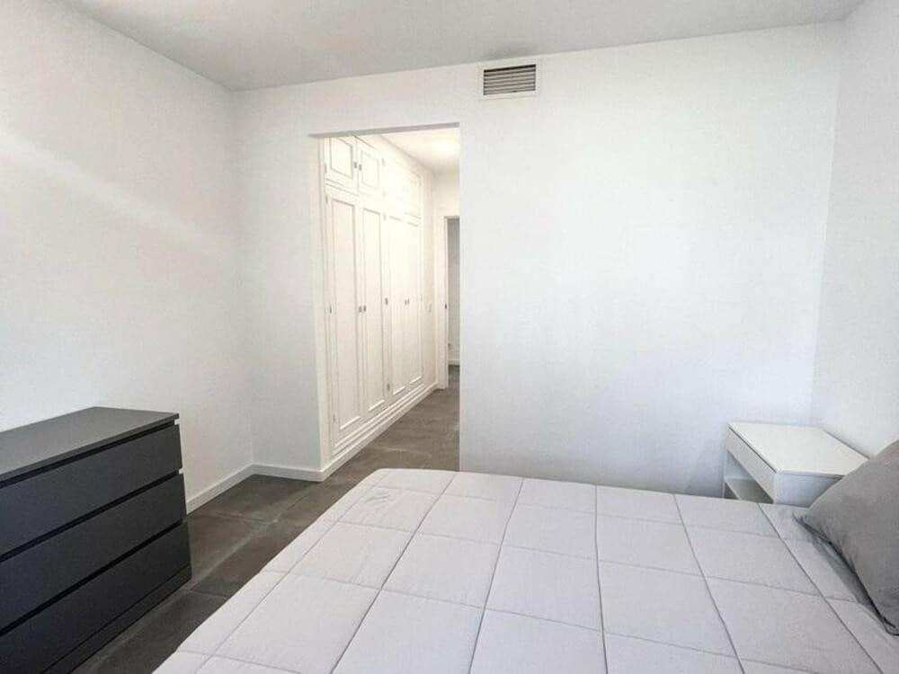 3 sypialnia Apartament do wynajęcia w Estepona z basenem - 2 300 € (Ref: 9022665)