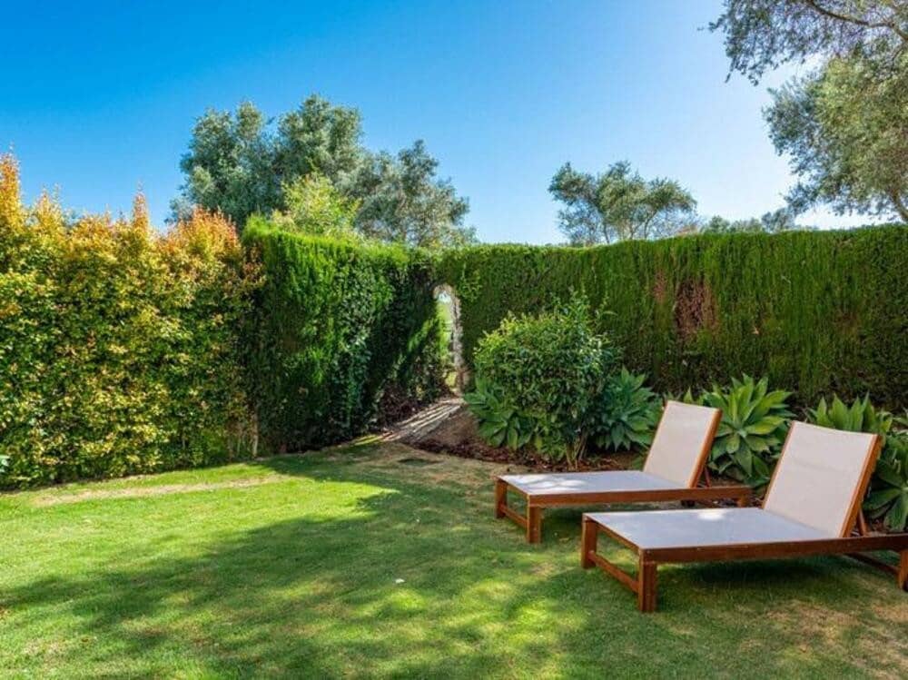 4 soveværelse Byhus til salg i Nueva Andalucia med garage - € 899.000 (Ref: 9026266)