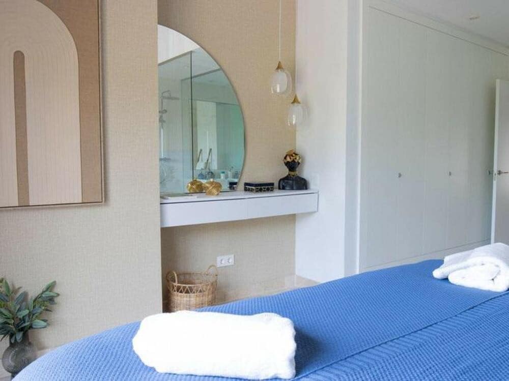 2 soverom Penthouse til salgs i Benahavis med svømmebasseng garasje - € 585 000 (Ref: 9026270)