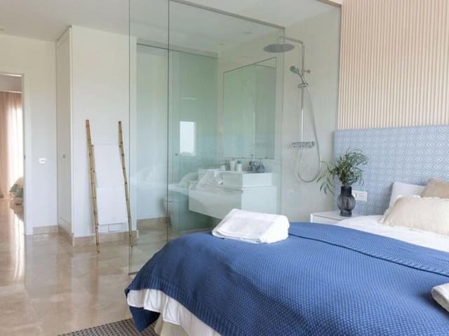 2 bedroom Penthouse for rent in El Paraíso, Benahavís with pool garage - € 2,650 (Ref: 9026271)