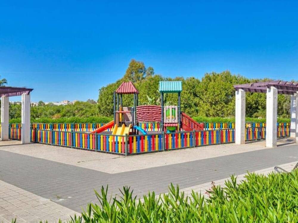 3 chambre Appartement à vendre à Marbella avec piscine garage - 475 000 € (Ref: 9028996)