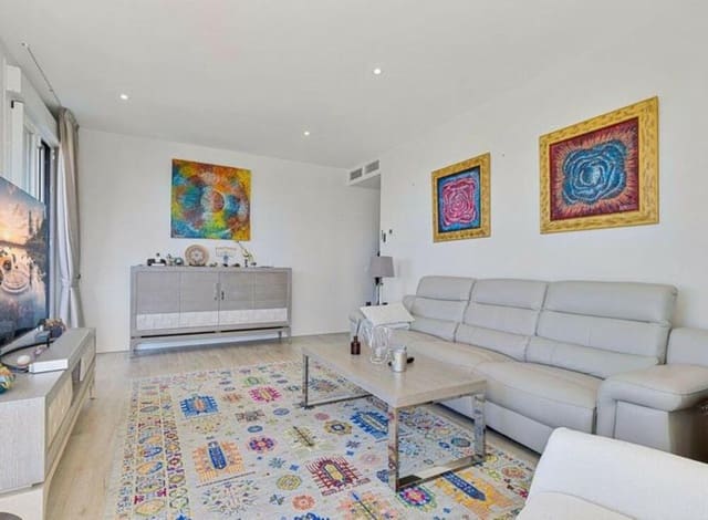 3 chambre Appartement à vendre à Playa Bajadilla - Puertos, Marbella avec piscine garage - 475 000 € (Ref: 9028996)