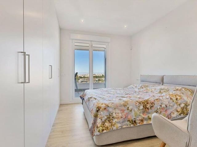 3 sypialnia Apartament na sprzedaż w Playa Bajadilla - Puertos, Marbella z basenem garażem - 475 000 € (Ref: 9028996)