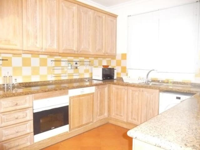 3 camera da letto Appartamento da affittare in Monte Halcones, Benahavís con piscina garage - 3.000 € (Rif: 9028997)