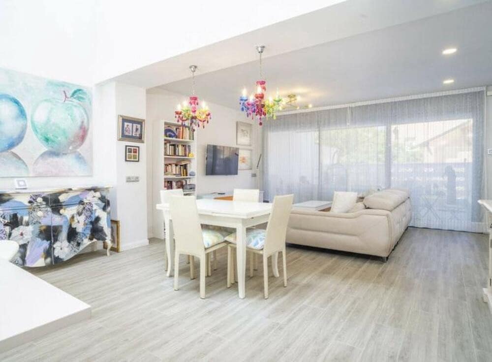 3 soveværelse Byhus til salg i Cancelada med swimmingpool garage - € 585.000 (Ref: 9028998)