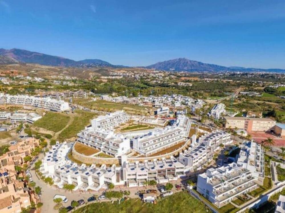 3 soveværelse Byhus til salg i Cancelada med swimmingpool garage - € 585.000 (Ref: 9028998)