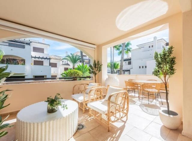 2 makuuhuone Huoneisto myytävänä paikassa Nueva Andalucía Centro, Marbella mukana uima-altaan 
autotalli - 581 000 € (Ref: 9031151)