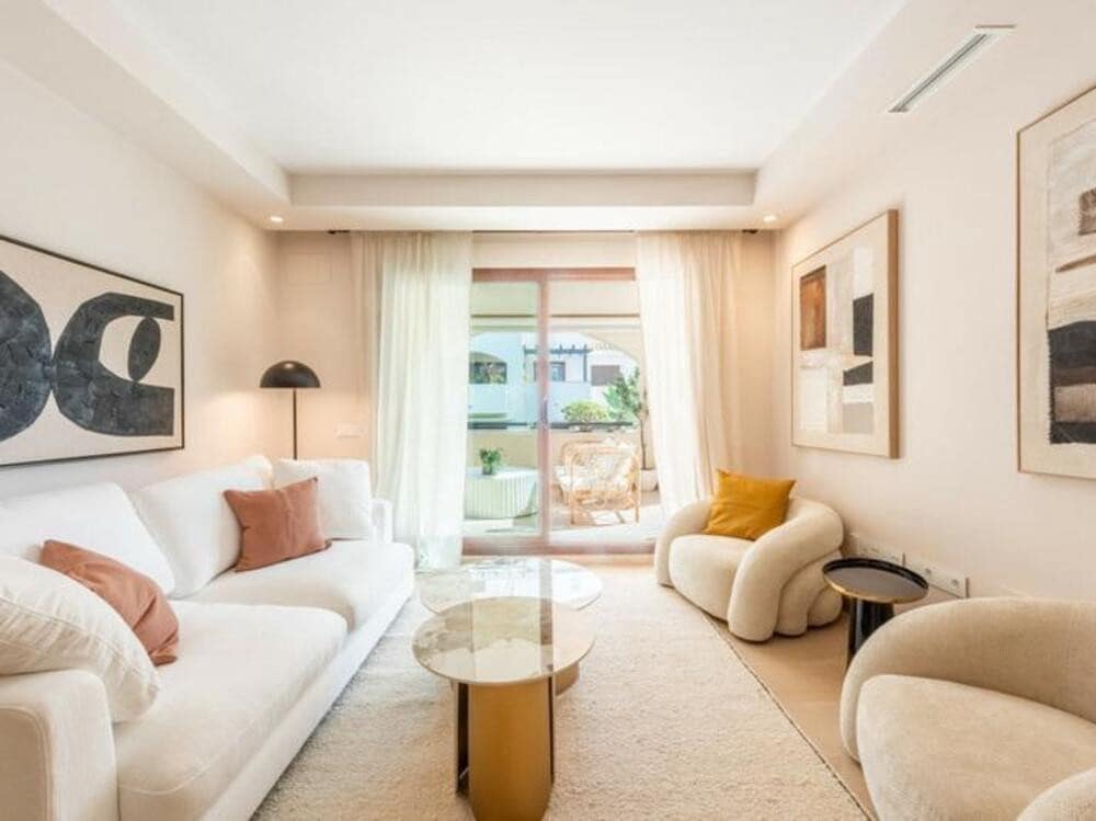 2 makuuhuone Huoneisto myytävänä paikassa Marbella mukana uima-altaan 
autotalli - 581 000 € (Ref: 9031151)