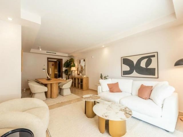 2 soverom Leilighet til salgs i Nueva Andalucía Centro, Marbella med svømmebasseng garasje - € 581 000 (Ref: 9031151)