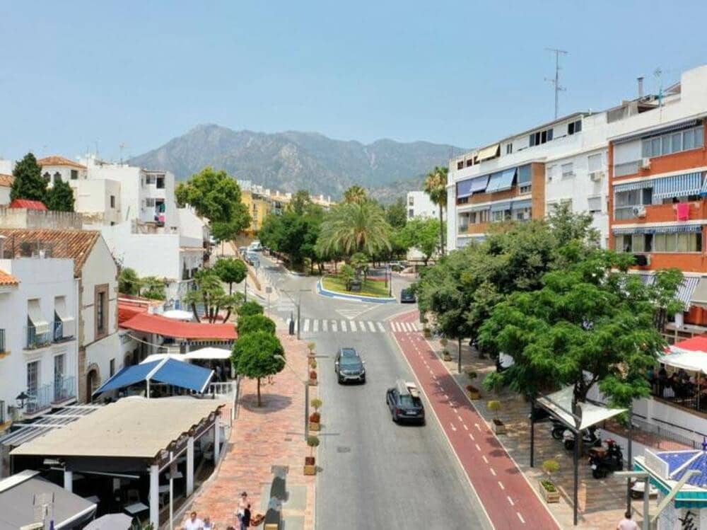 3 soveværelse Lejlighed til leje i Los Arqueros - € 2.200 (Ref: 9034027)