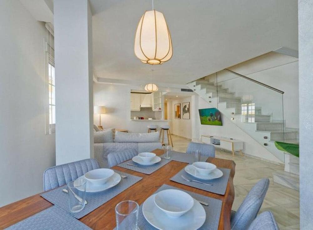 3 soveværelse Lejlighed til leje i Los Arqueros - € 2.200 (Ref: 9034027)