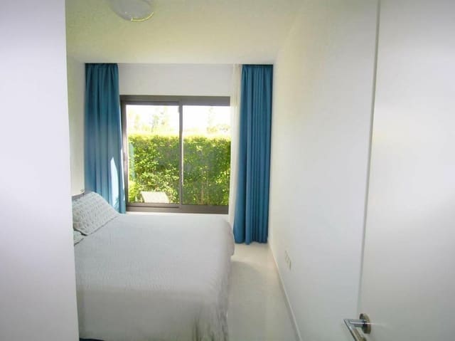 3 camera da letto Appartamento da affitare come casa vacanza in Nueva Atalaya, Estepona con piscina garage - 3.500 € (Rif: 9034028)