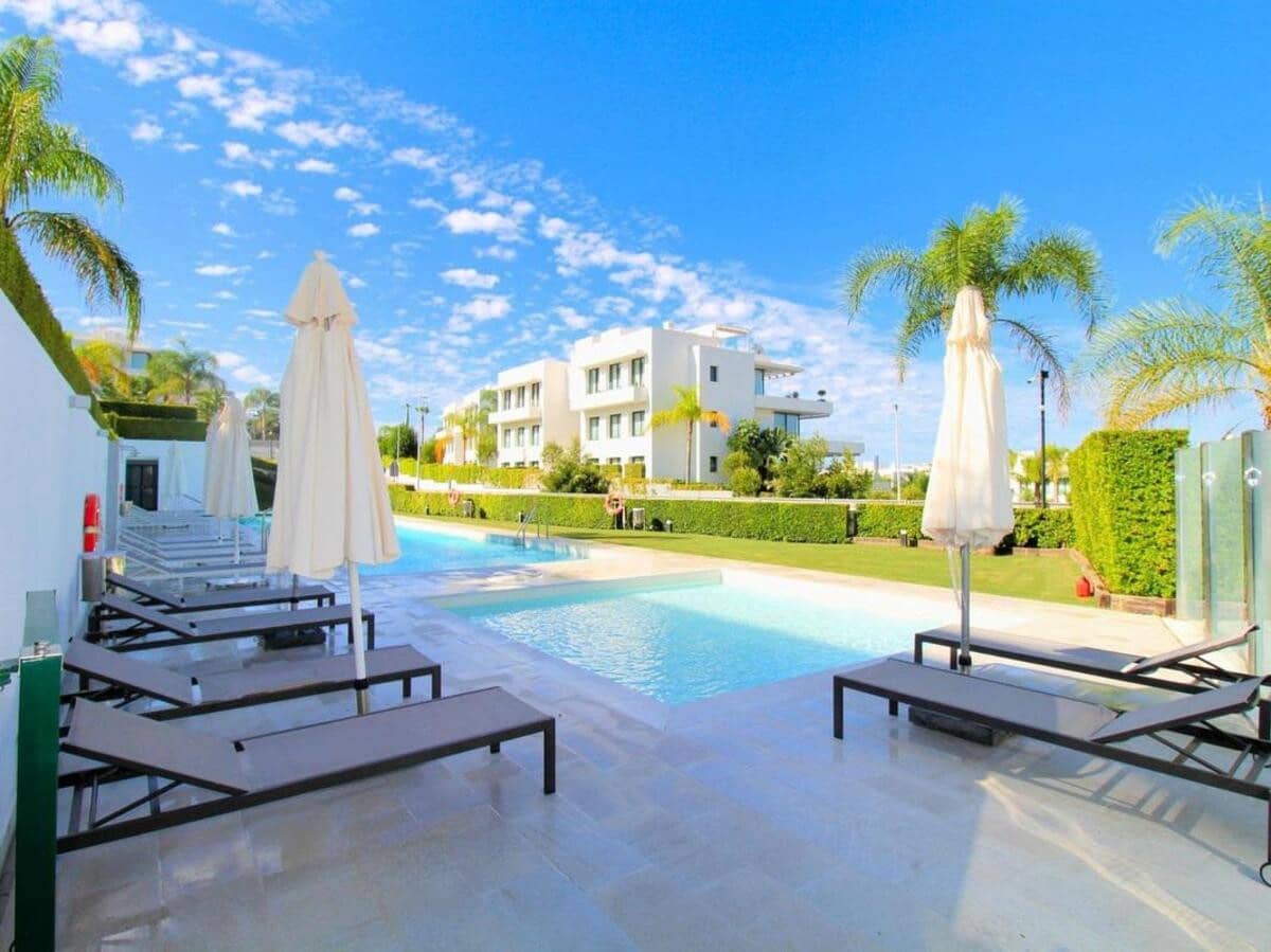 3 camera da letto Appartamento da affitare come casa vacanza in Estepona con piscina garage - 3.500 € (Rif: 9034028)