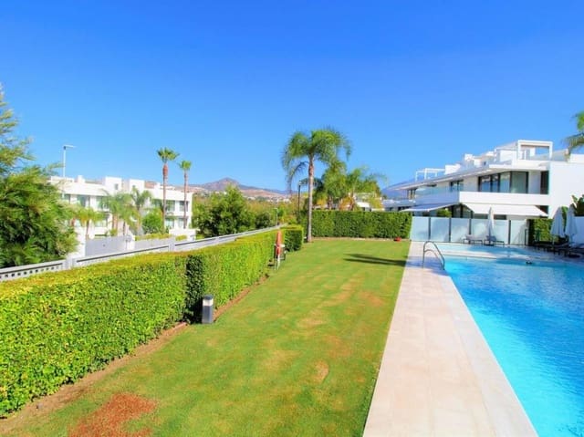 3 camera da letto Appartamento da affitare come casa vacanza in Nueva Atalaya, Estepona con piscina garage - 3.500 € (Rif: 9034028)