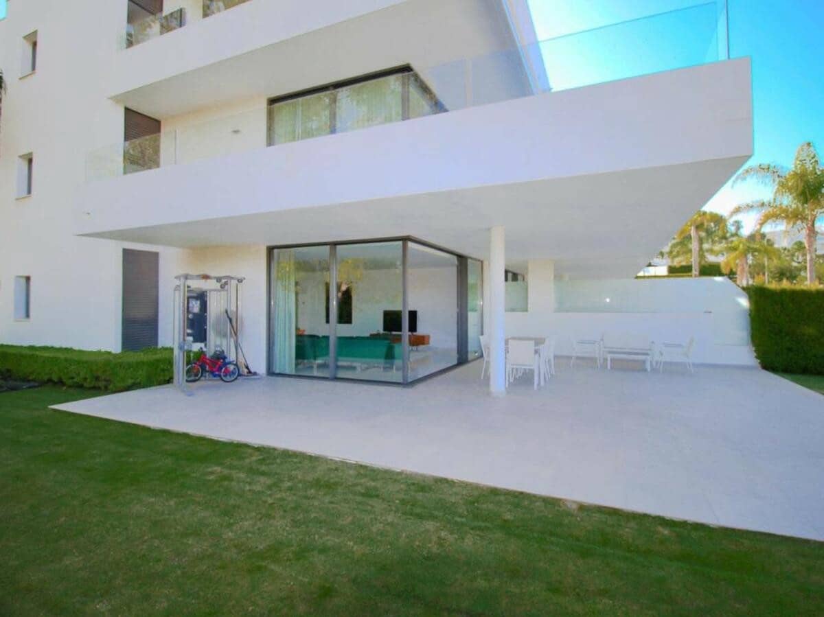 3 camera da letto Appartamento da affitare come casa vacanza in Estepona con piscina garage - 3.500 € (Rif: 9034028)