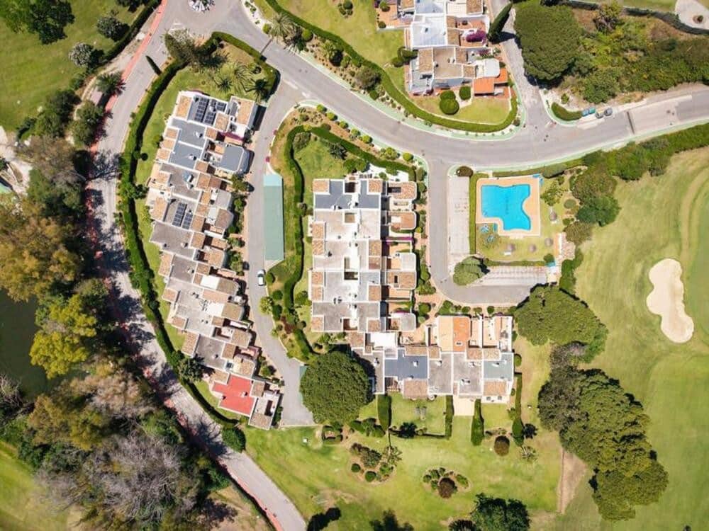 3 makuuhuone Omakotitalo myytävänä paikassa Marbella mukana uima-altaan - 1 250 000 € (Ref: 9034029)