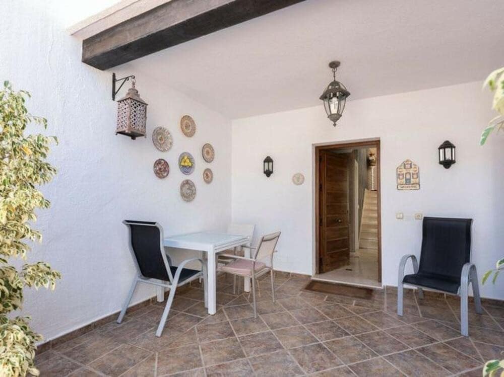 3 makuuhuone Omakotitalo myytävänä paikassa Marbella mukana uima-altaan - 1 250 000 € (Ref: 9034029)