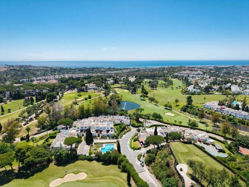 3 makuuhuone Omakotitalo myytävänä paikassa Marbella mukana uima-altaan - 1 250 000 € (Ref: 9034029)