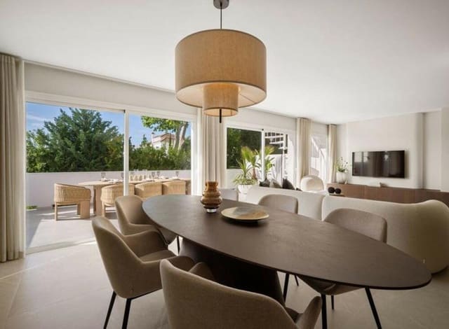 4 quarto Casa em Banda para venda em Aloha Golf, Marbella com piscina - 1 475 000 € (Ref: 9034030)