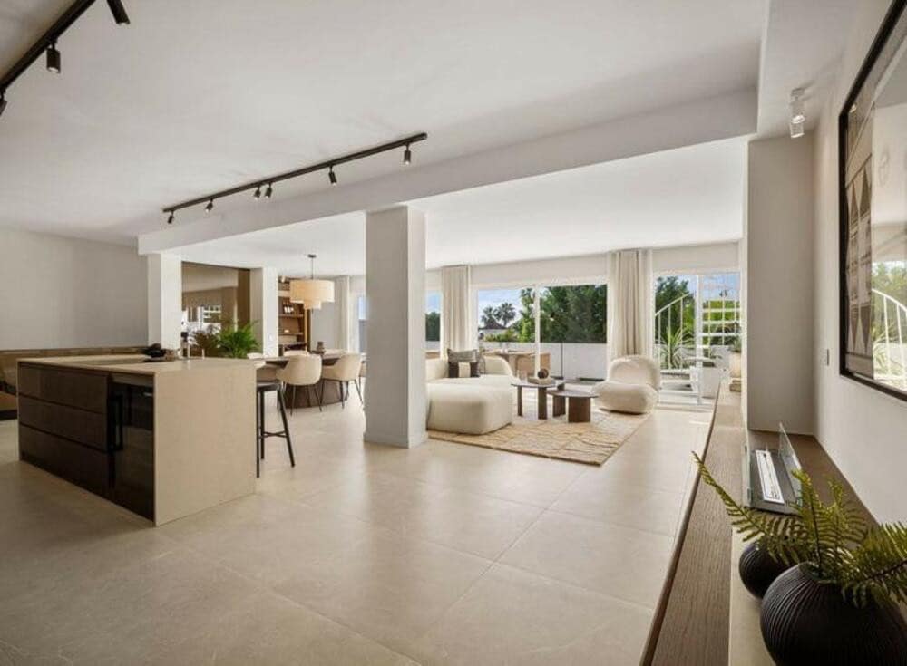 4 soveværelse Byhus til salg i Marbella med swimmingpool - € 1.475.000 (Ref: 9034030)