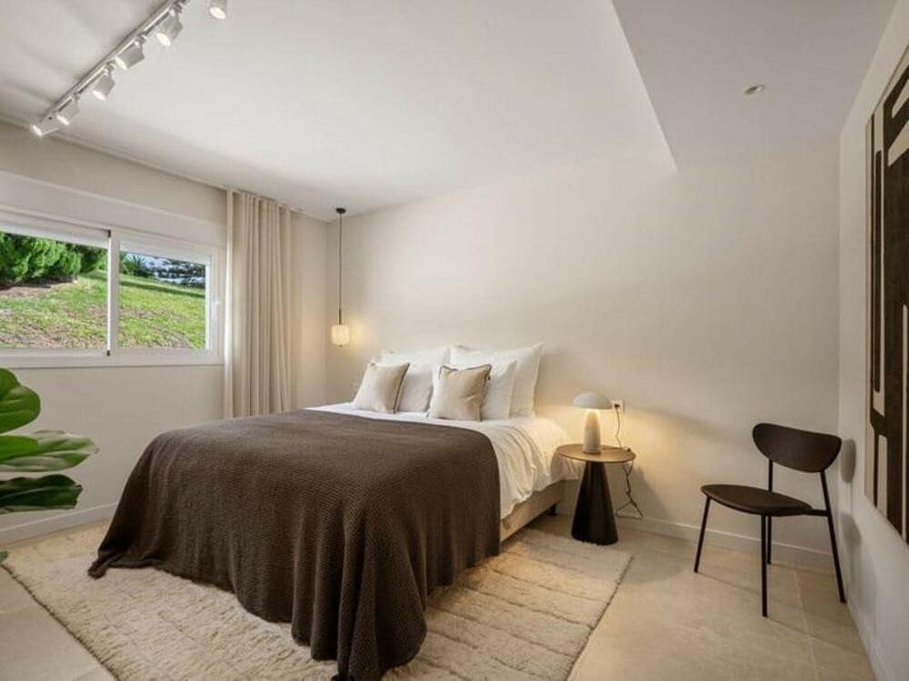 4 soveværelse Byhus til salg i Marbella med swimmingpool - € 1.475.000 (Ref: 9034030)