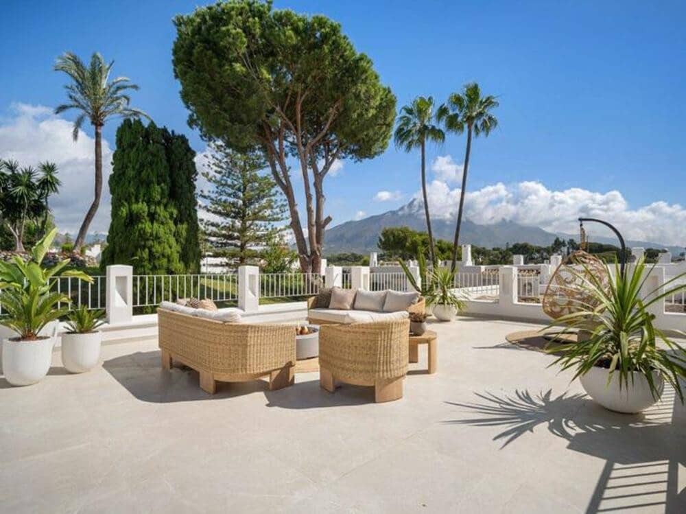 4 soveværelse Byhus til salg i Marbella med swimmingpool - € 1.475.000 (Ref: 9034030)