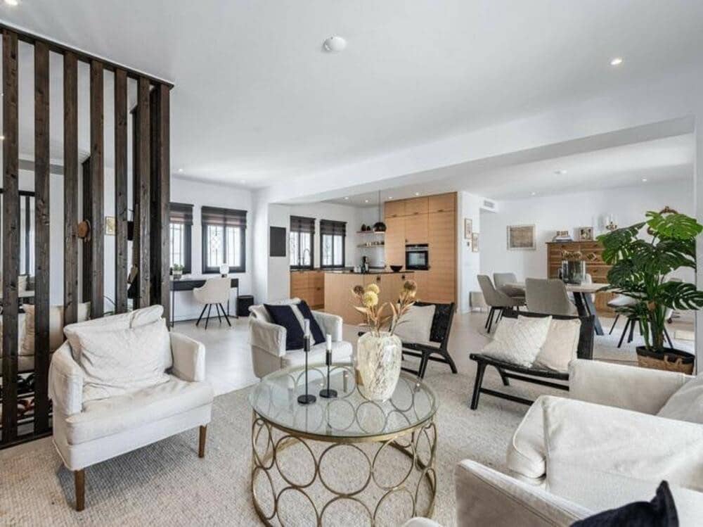 2 sovrum Takvåning till salu i Nueva Andalucia med pool - 799 000 € (Ref: 9034032)