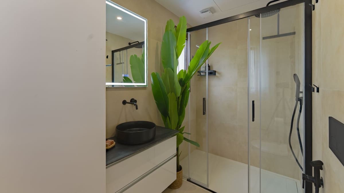 3 sypialnia Dom na sprzedaż w Los Arqueros z basenem garażem - 699 000 € (Ref: 9034035)