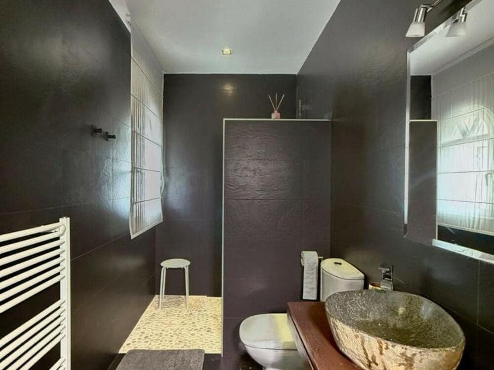 5 soveværelse Villa til leje i New Golden Mile med swimmingpool garage - € 9.000 (Ref: 9036233)