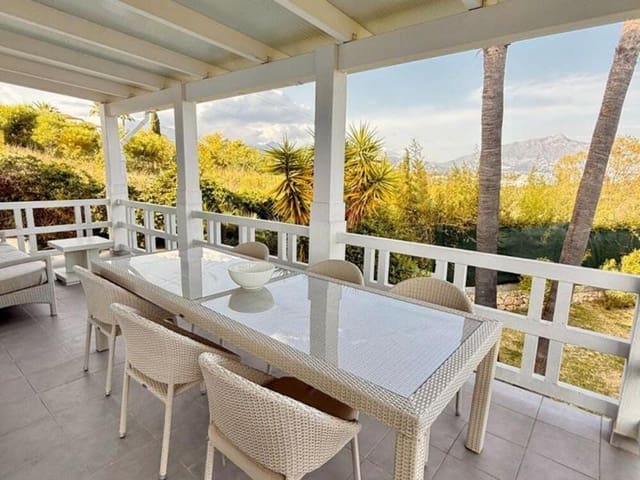 5 camera da letto Villa da affittare in Nueva Atalaya, Estepona con piscina garage - 8.000 € (Rif: 9036233)