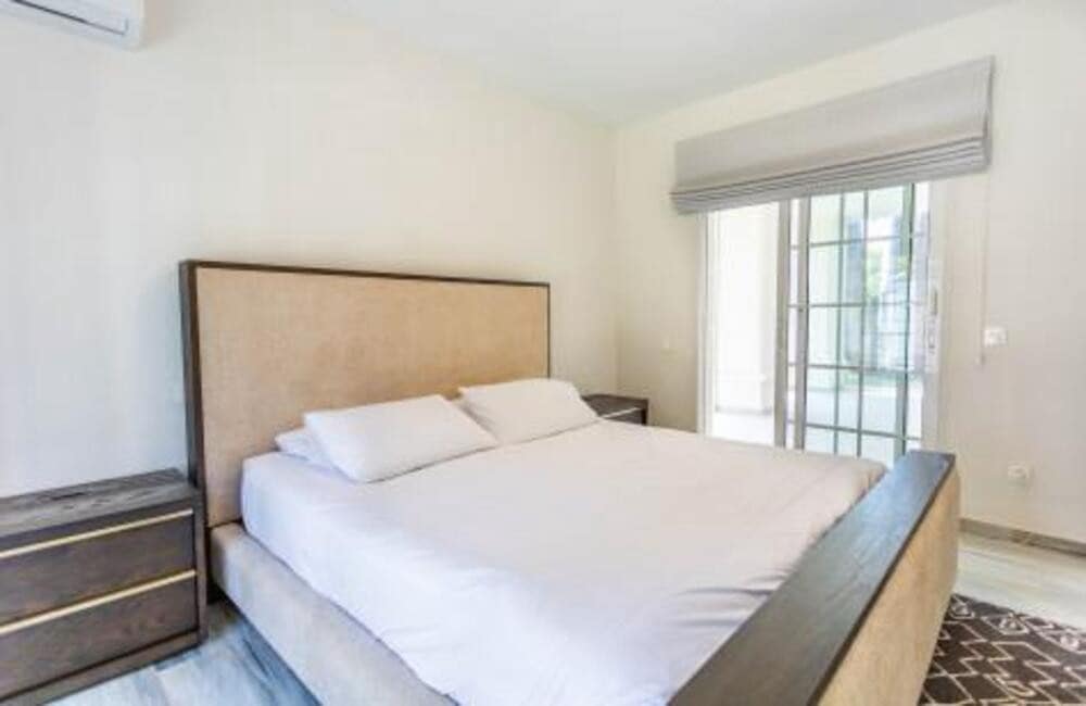 5 camera da letto Villa da affittare in Marbella con piscina - 12.000 € (Rif: 9041951)