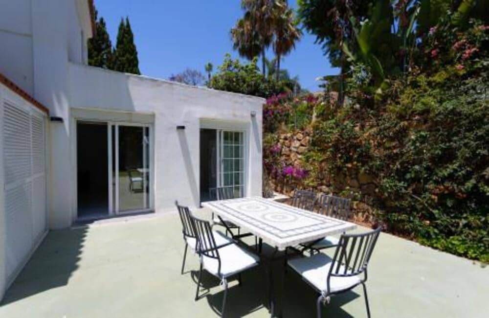 5 soveværelse Villa til leje i Marbella med swimmingpool - € 12.000 (Ref: 9041951)