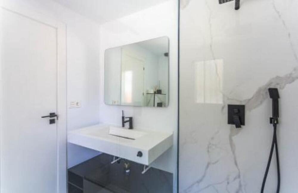 5 soveværelse Villa til leje i Marbella med swimmingpool - € 12.000 (Ref: 9041951)