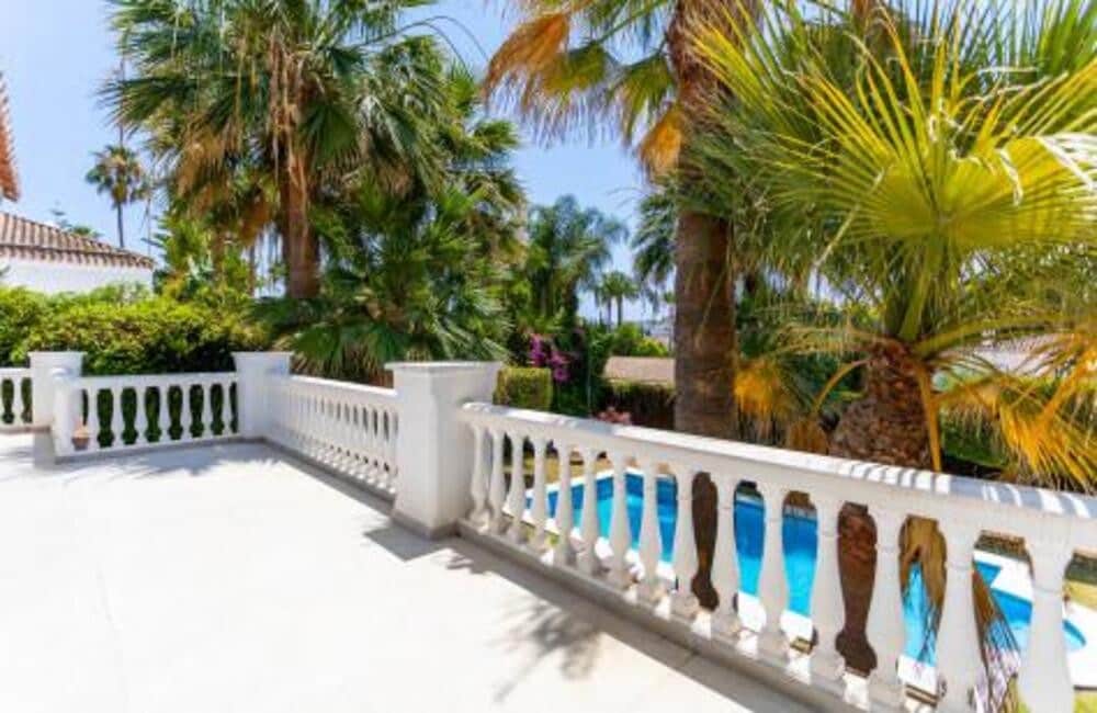 5 soveværelse Villa til leje i Marbella med swimmingpool - € 12.000 (Ref: 9041951)