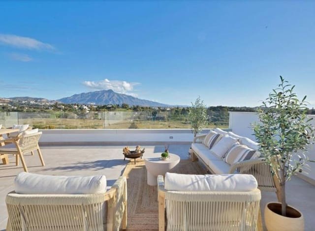 3 bedroom Penthouse for sale in Atalaya-Isdabe, Estepona with pool garage - € 999,000 (Ref: 9041953)