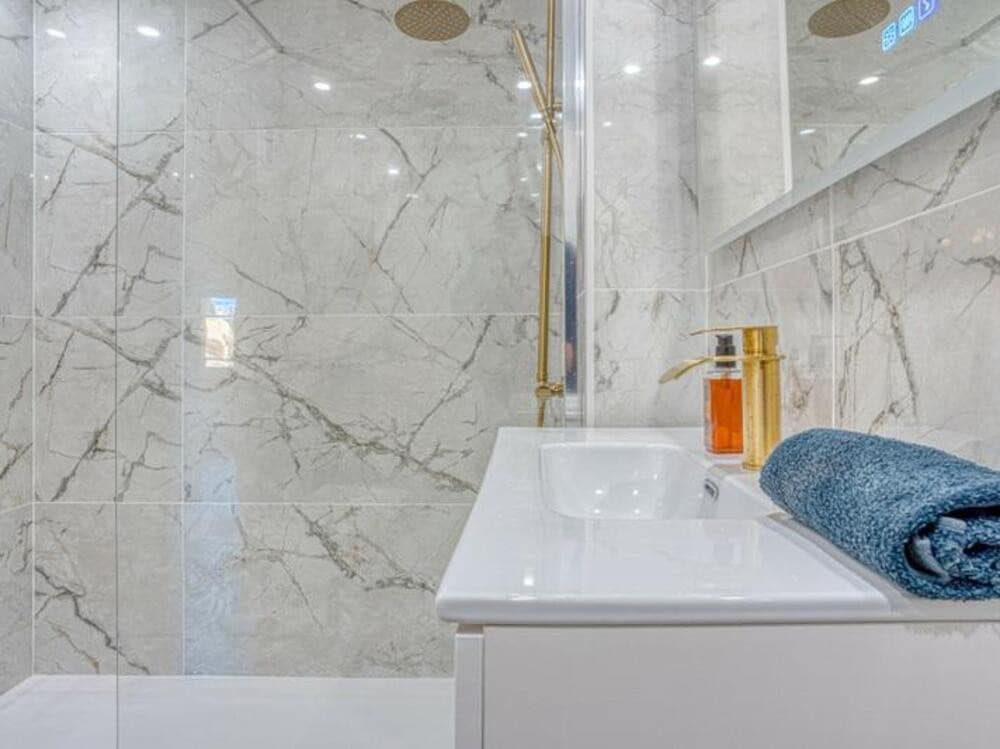 4 quarto Apartamento para venda em San Pedro de Alcantara com piscina garagem - 750 000 € (Ref: 9041954)