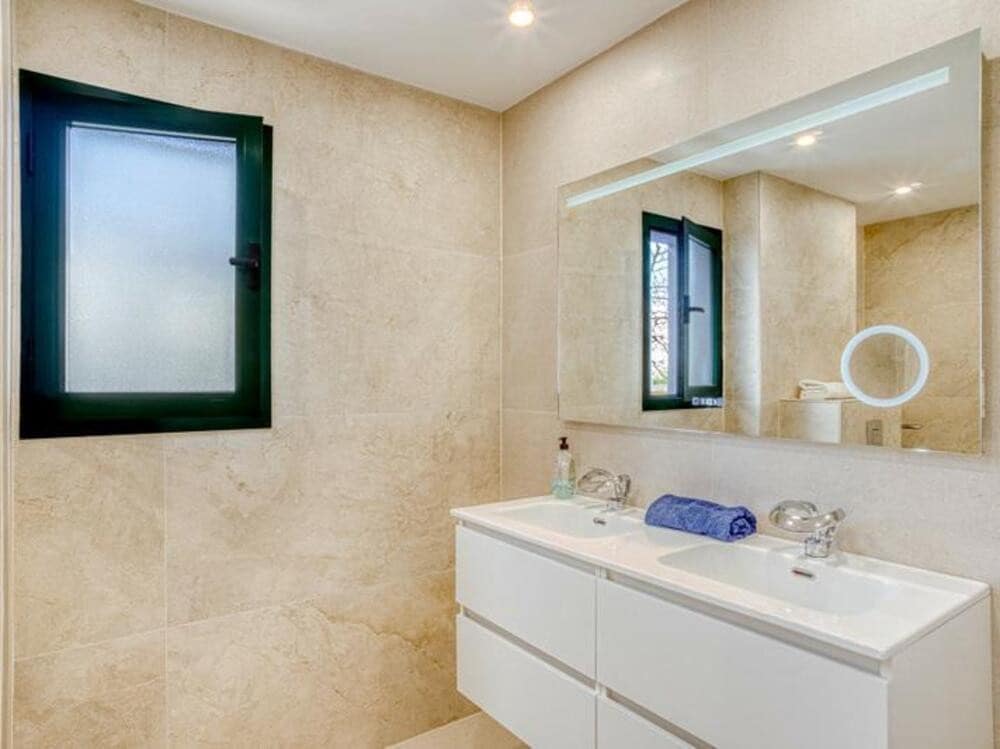 4 quarto Apartamento para venda em San Pedro de Alcantara com piscina garagem - 750 000 € (Ref: 9041954)