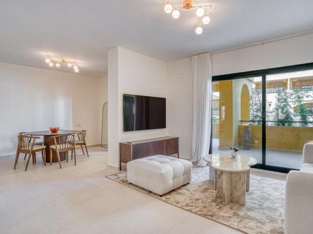 4 makuuhuone Huoneisto myytävänä paikassa Nueva Alcántara, Marbella mukana uima-altaan 
autotalli - 750 000 € (Ref: 9041954)