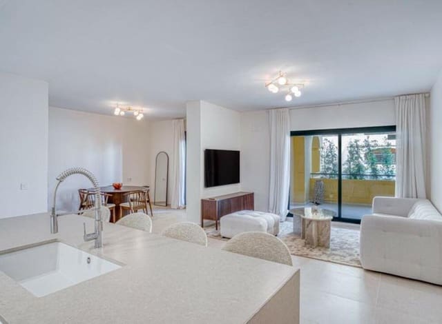 4 soverom Leilighet til salgs i Nueva Alcántara, Marbella med svømmebasseng garasje - € 750 000 (Ref: 9041954)