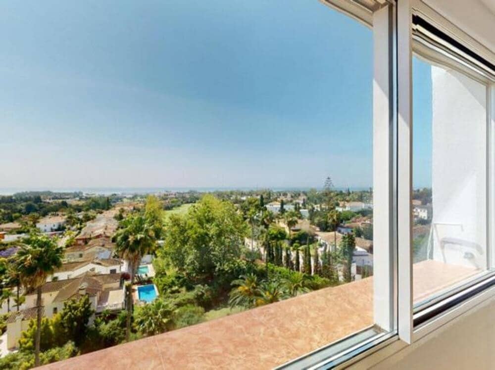 3 sypialnia Penthouse na sprzedaż w Guadalmina z basenem garażem - 1 350 000 € (Ref: 9041955)