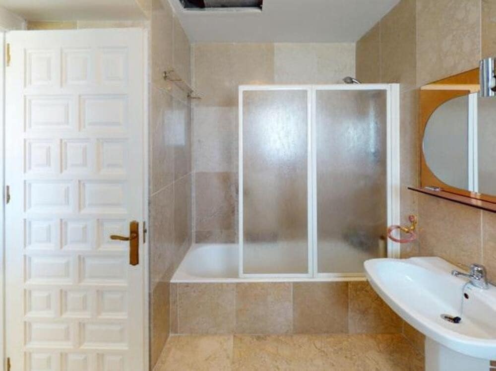 3 sypialnia Penthouse na sprzedaż w Guadalmina z basenem garażem - 1 350 000 € (Ref: 9041955)