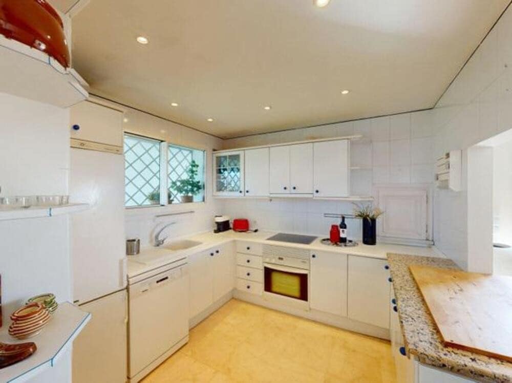 3 sypialnia Penthouse na sprzedaż w Guadalmina z basenem garażem - 1 350 000 € (Ref: 9041955)