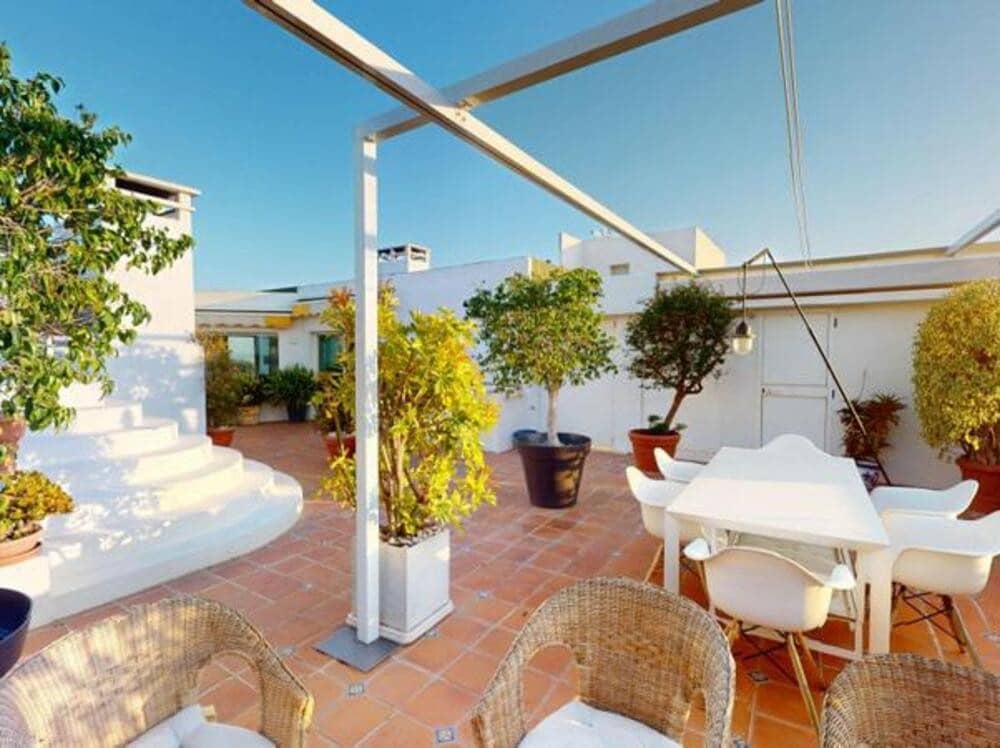 3 sypialnia Penthouse na sprzedaż w Guadalmina z basenem garażem - 1 350 000 € (Ref: 9041955)